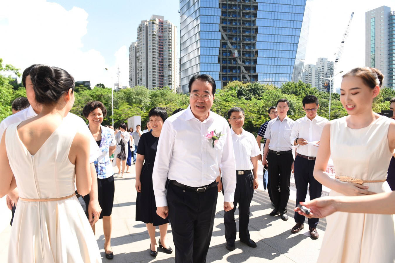 01中共中央统战部副部长许又声
