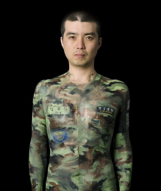 肤装 