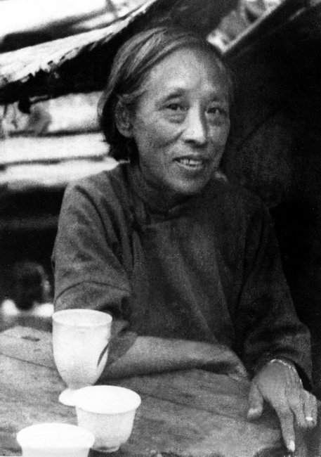 何香凝离广州赴香港,1945年12月 何香凝离广州赴香港,1945年12月