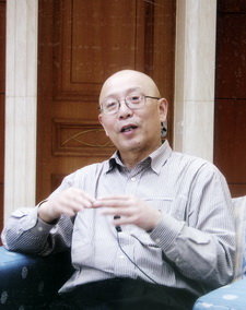 翁思再 翁思再